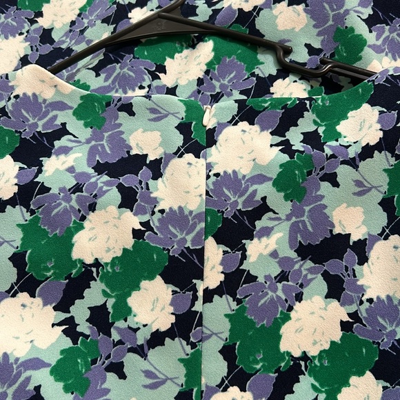 Preston & York Blue and Green Floral Size 6 - Picture 3 of 3